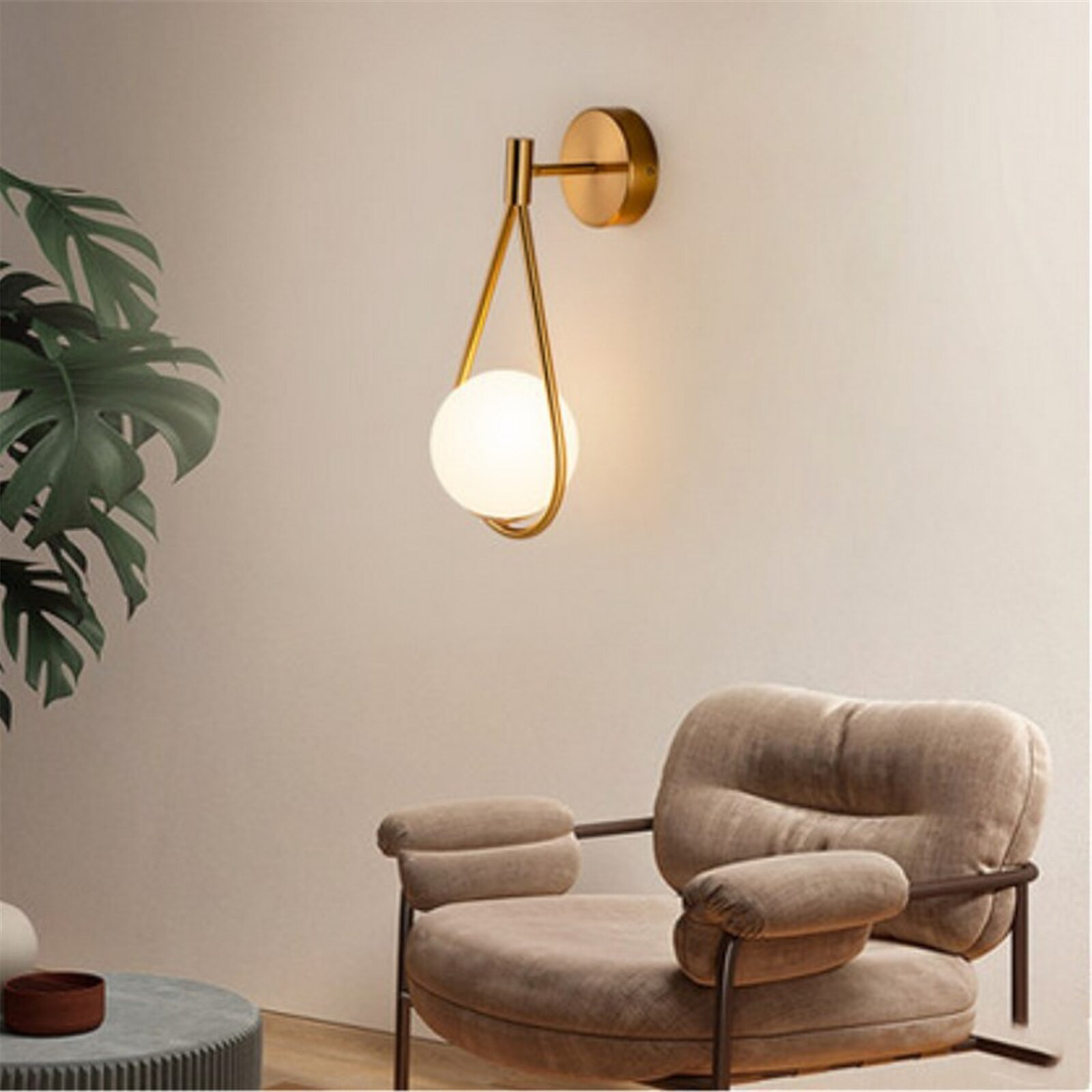Small yet striking: The beauty of the Mini Wall Lamp