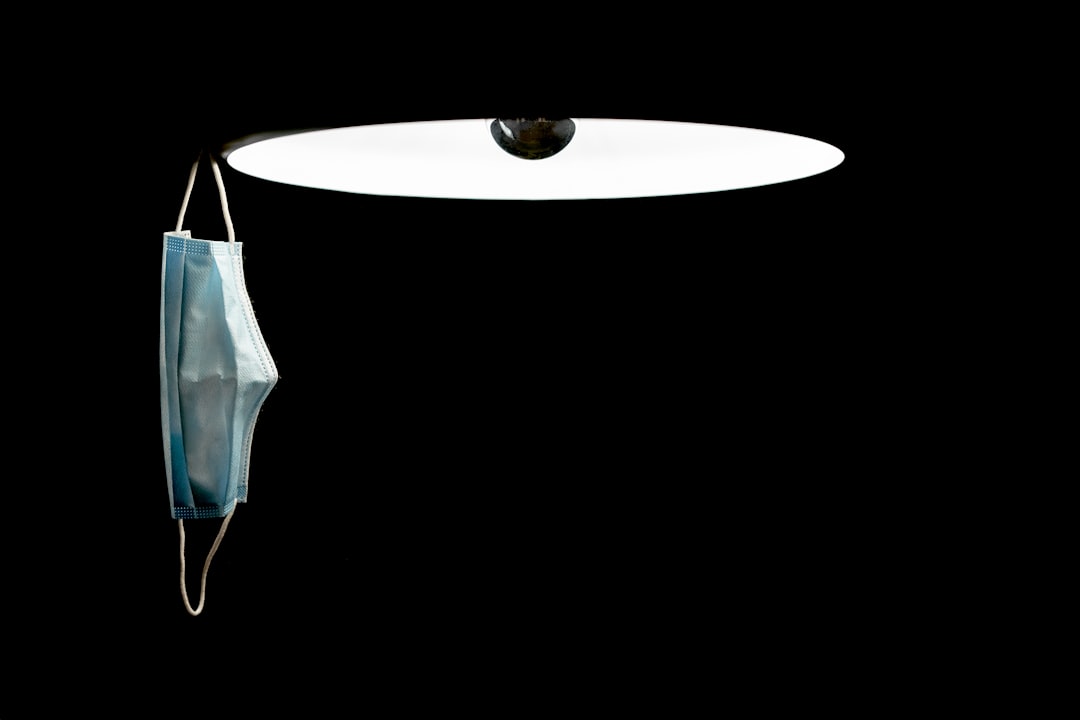 Photo retro UFO table lamp