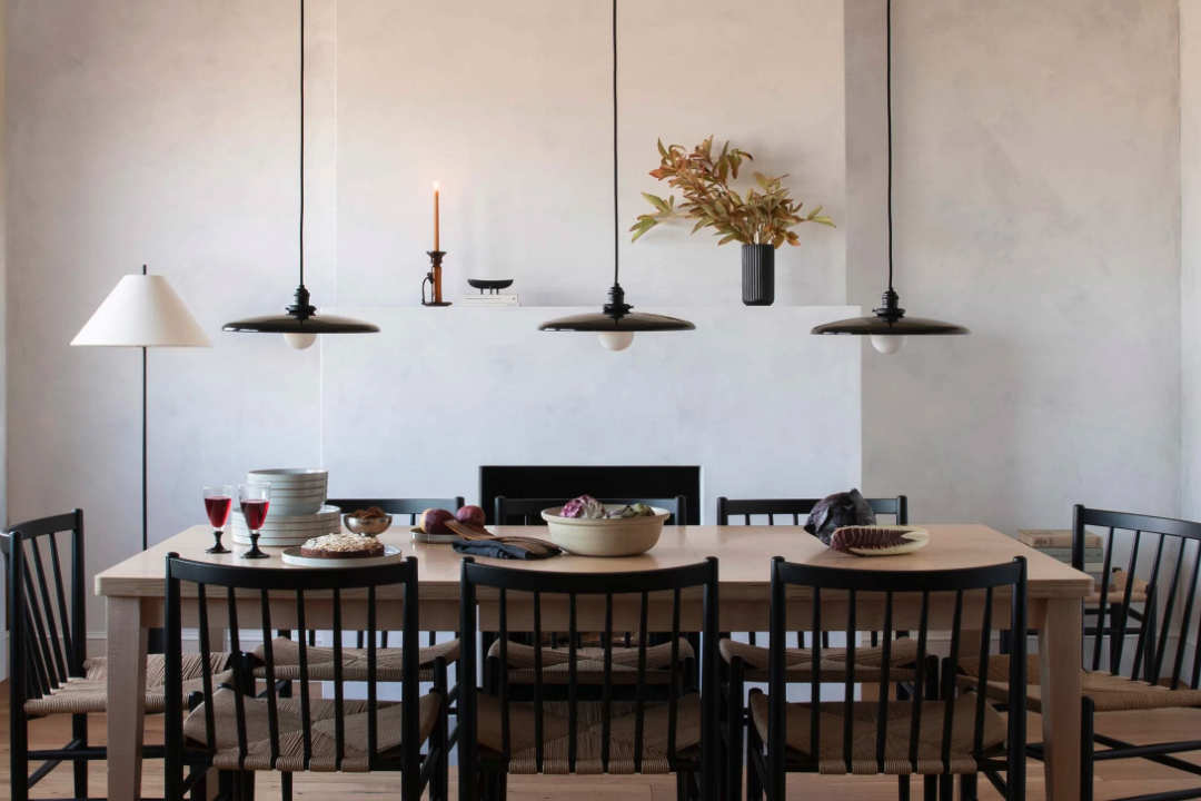 Choosing the Right Chandelier for Your Dining Table